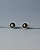 kolczyki wire wrapping Minimalistyczne kolczyki ze srebrną kulką 1