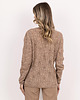 swetry damskie  Sweter ażurowy warkocze - SWE342 mocca MKM 4