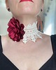 chokery Kremowy koronkowy retro naszyjnik z piękną bordową różą 3