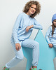 komplety damskie Komplet spodni dresowych w typie jogger, model 38, jasnoniebieski 2
