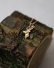 wisiory Jeleń mini amulet ze złoconego srebra 1
