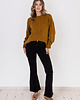 swetry damskie  Sweter w sportowym stylu - SWE322 miodowy MKM 1