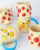 kubki i filiżanki Ceramiczny kubek w truskawki 300 ml 1