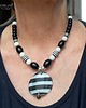 korale Czarno-biały oryginalny naszyjnik mix w stylu boho handmade prezent 2
