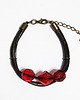 bransoletki skórzane Bransoletka - Czerwone koraliki - skórzana, brązowa 1