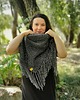 szale damskie Delikatna chusta handmade COSY grafitowa 5