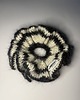 gumki do włosów Black & white crochet scrunchie. 1