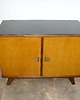 komody Komoda vintage Mid-Century Modern lata 60.  Drewno i szklany blat  Modernizm 2