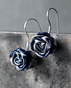 kolczyki wire wrapping Srebrne kolczyki różyczki granatowe 2