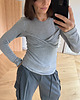 bluzki z długim rękawem damskie Jedwabisty longsleeve Catch me soft light grey 1