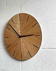 zegary Zegar ścienny  do salonu, dąb z czarnymi wskaźnikami - średnica 40-50 cm 1