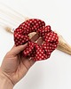 gumki do włosów Jedwabna scrunchie Czerwona w kwiatuszki 1