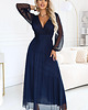 sukienki maxi damskie 684-3 NERISSA elegancka tiulowa sukienka maxi z kopertowym dekoltem - granatowa 3