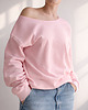 bluza bez kaptura damska Bluza jasnoróżowa z szerokim dekoltem 3