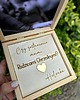 kartki, zaproszenia na chrzest Prośba o zostanie Chrzestnym, Chrzestną- drewniane pudełko ze zdjęciem 1