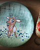patery i talerze Ceramiczny talerz ręcznie malowany. Jeleń w lesie 3