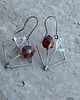 kolczyki wire wrapping Czerwone listki  -  kwiaty   -  kolczyki 2