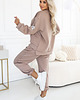 komplety damskie 689-1 Komplet dresowy damski z bluzą oversize i spodniami - cappucino 1