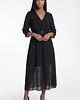 sukienki midi damskie Elegancka sukienka kopertowa midi z paskiem i rękawem 3/4 - M1310 4