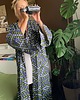 sukienki mini damskie Szare kimono w limonkowe krople 2