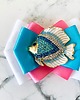 broszki Brosza z Kolekcji FISH z Rybką wysadzaną kryształkami 3
