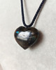 wisiory Labradoryt  wisiorek na sznurku serce 2