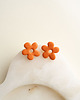 kolczyki z masy plastycznej Sztyfty kwiatki mini pomarańczowe 2