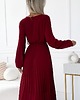 sukienki maxi damskie 537-1 Plisowana  sukienka z dekoltem i długim rękawkiem - bordowa 4