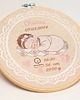 obrazy i plakaty do pokoju dziecięcego Haftowana personalizowana metryczka, pamiątka narodzin w oprawie 20 cm 4