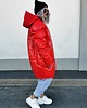 kurtki damskie Czerwona błyszcząca mega oversize ciepła długa kurtka płaszcz 2