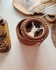 dekoracje świąteczne Kosz prezentowy świąteczny z motywem głowy jelenia " Deer gift Basket" 1