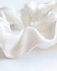 gumki do włosów Jedwabna gumka do włosów handmade biała 3