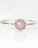 pierścionki srebrne Minimalistyczny pierścionek Petite z opalem różowym w stylu Vintage 1
