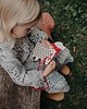 gry edukacyjne dla dzieci Pies Henio- drewniana przeplatanka Montessori 2