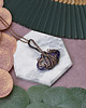 wisiory Miedziany wisiorek wire wrapping z charoitem #454 3