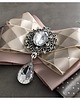 broszki Brosza z trójwymiarową wstążką z diamencikami New 5