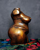 figurki i rzeźby Duża kobieta w metalicznym złocie ognistym, 14 cm, rzeźba z gipsu 4
