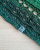 szale damskie Chusta Wildberry z wełną merino w odcieniach zieleni 3