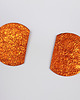 kolczyki - inne Flame. Pomarańczowe metaliczne skórzane kolczyki statement 1