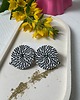 kolczyki soutache Małe biało-czarne kolczyki koła 2