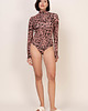 body damskie Wiskozowe BODY z golfem - leopard 2