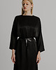 sukienki midi damskie Sukienka Midi Czarna Elegancka Prosta Bella 1