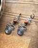 kolczyki wire wrapping Kolczyki spirale z ceramicznymi koralikami 1