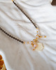 chokery Naszyjnik choker z makramy boho z kamieniem księżycowym 3