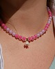 chokery Różowo fioletowy naszyjnik choker z koralików z białym kwiatem 1