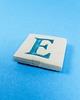 magnesy Ceramiczny magnes, niebieska literka E 2