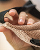 saszetka nerka Nerka handmade z pudroworóżowego baranka unikatowa saszetka Raspberi 2