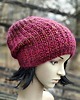 czapki damskie Z amarantem / czapka 2
