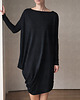 sukienki midi damskie Sukienka długi rękaw asymetria Czarna 2