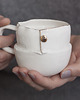 kubki i filiżanki Porcelanowa Filiżanka w Ubranku 3